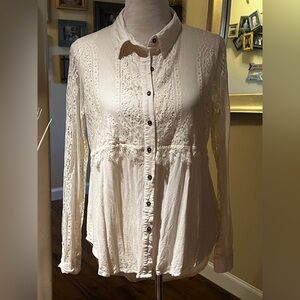 Coco & Jameson Lace Button-Up Women's Top